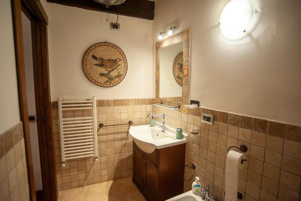 Apartamento Casa Dell'Oliveto "Parcheggio Gratuito" Narni Exterior foto