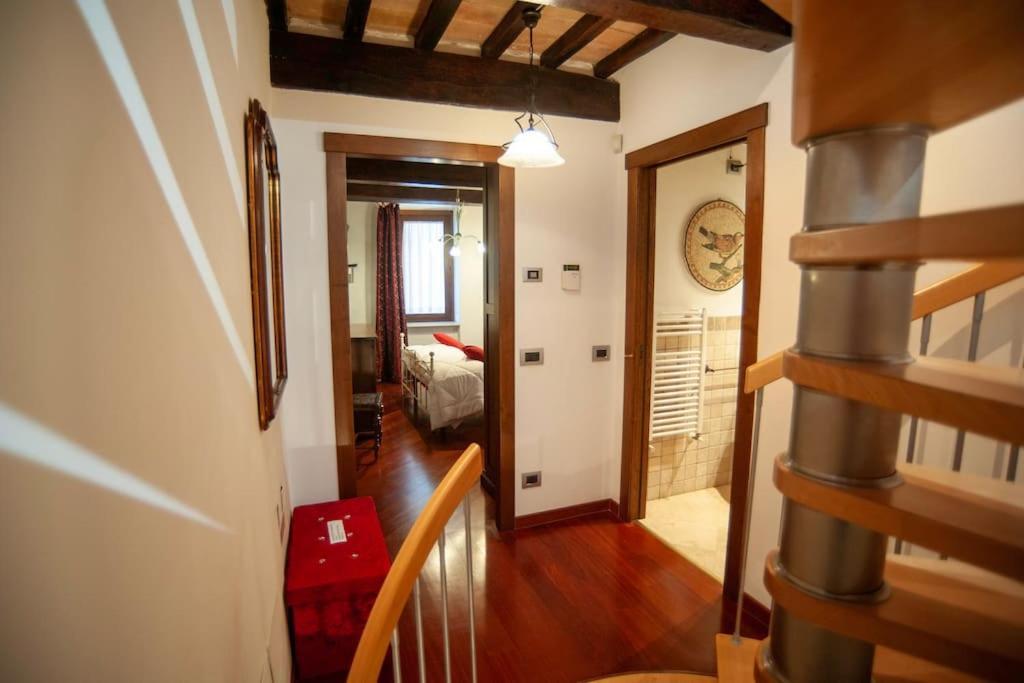 Apartamento Casa Dell'Oliveto "Parcheggio Gratuito" Narni Exterior foto