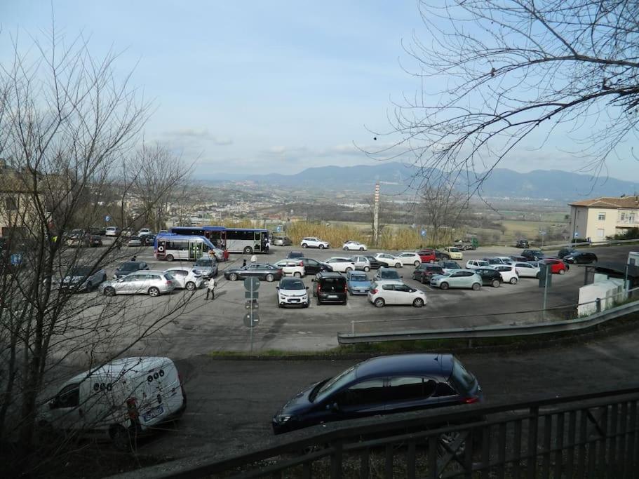 Apartamento Casa Dell'Oliveto "Parcheggio Gratuito" Narni Exterior foto