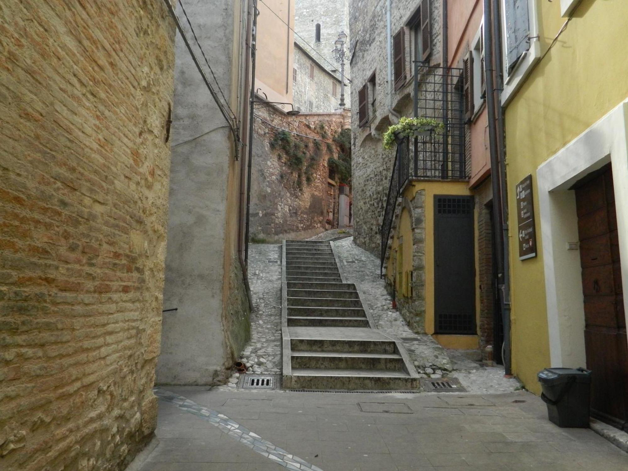 Apartamento Casa Dell'Oliveto "Parcheggio Gratuito" Narni Exterior foto